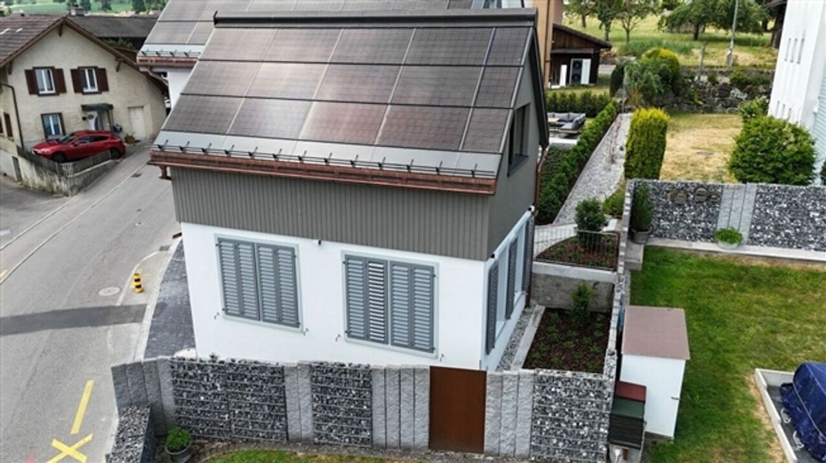 Erstvermietung Charmantes, frisch renoviertes Tiny House mit privatem Garten in Boswil - 14