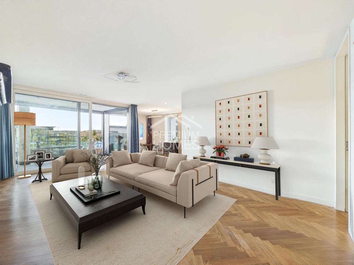 Own the Skyline in Oerlikon - Your Move! - 0