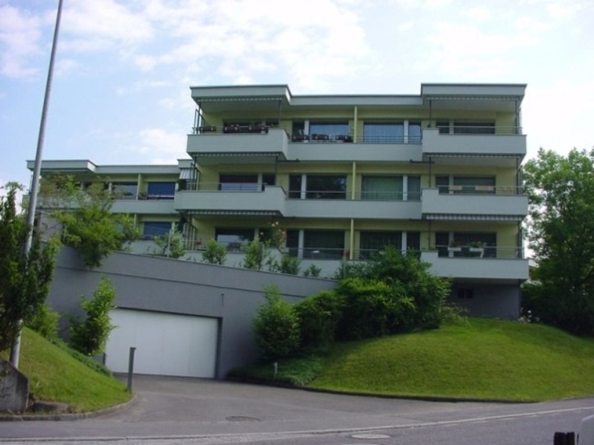 Einstellhallenplatz an der Burgmatt - 0