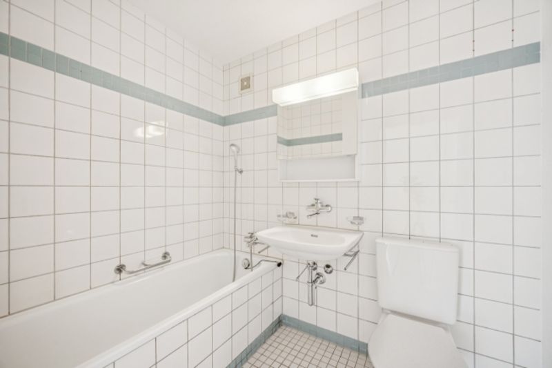 Helle 4.5 Zimmer-Wohnung in Steinhausen - 8