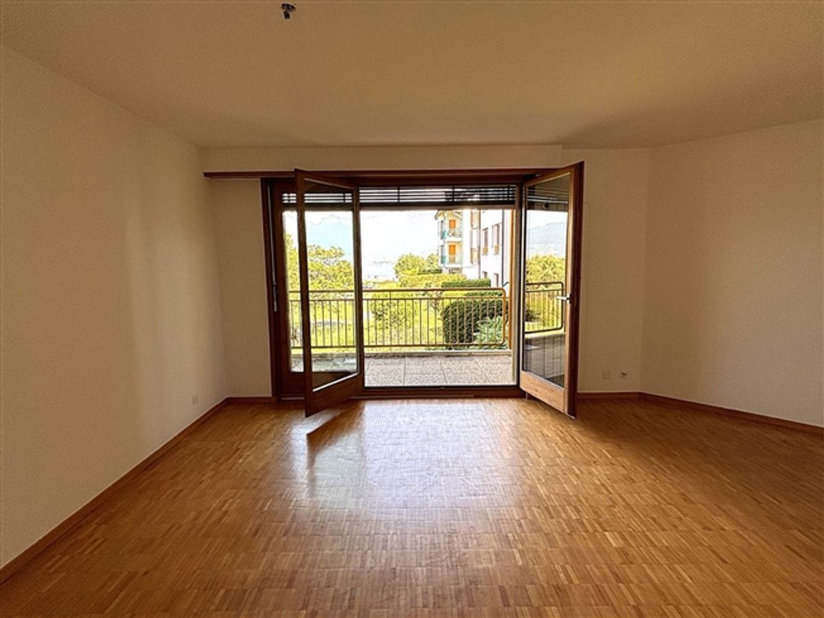 Geräumige Wohnung mit 4,5 Zimmern und Blick auf den Genfersee - 1