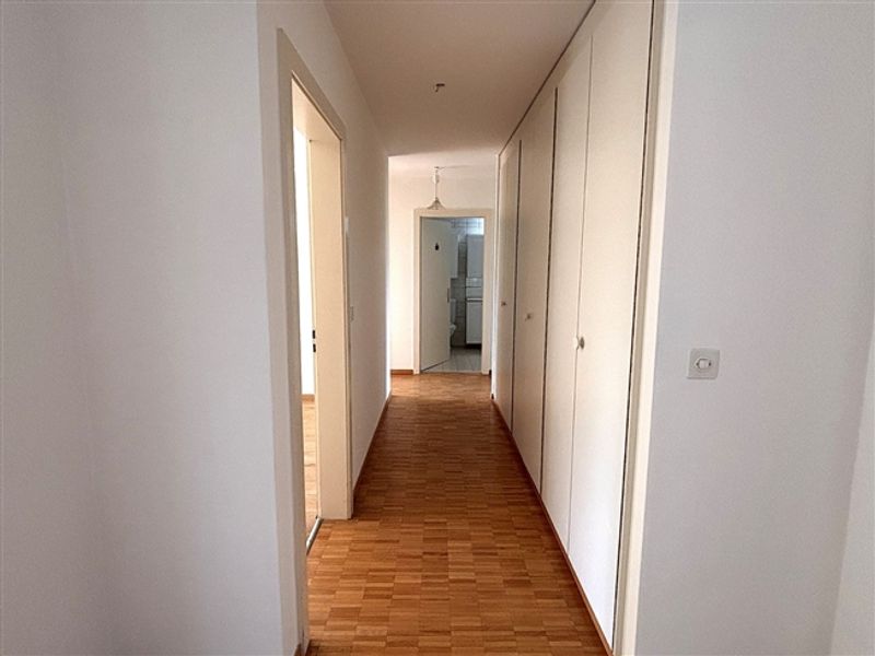 Geräumige Wohnung mit 4,5 Zimmern und Blick auf den Genfersee - 3