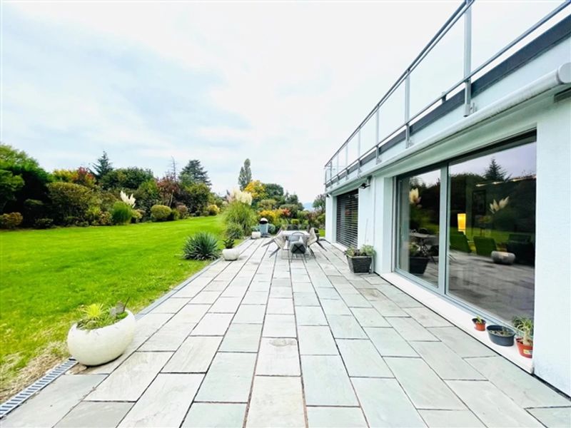 Villa zur Miete in einer Wohngegend. - 15