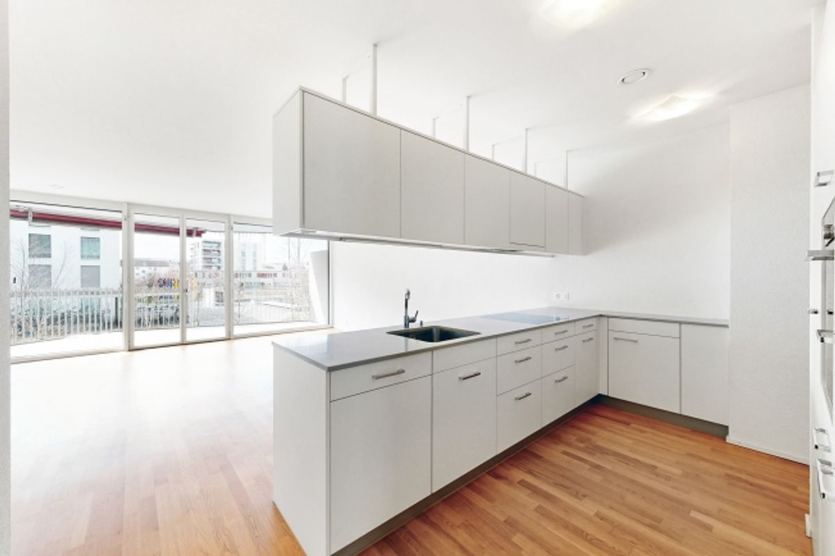 Modern wohnen mit Loggia an attraktiver Lage in Emmen - 1