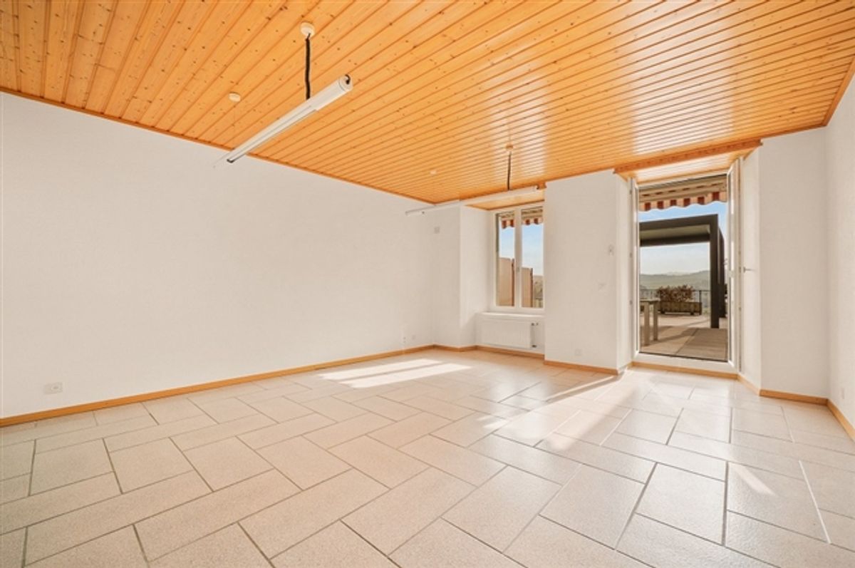 Er lebt und arbeitet am selben Ort, im Zentrum von Romont - 2