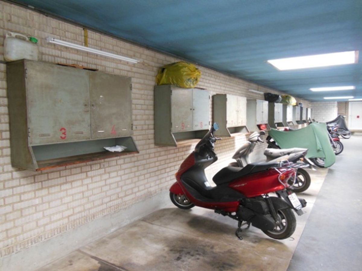 Motorradplätze an der Birseckstrasse zu vermieten - 1