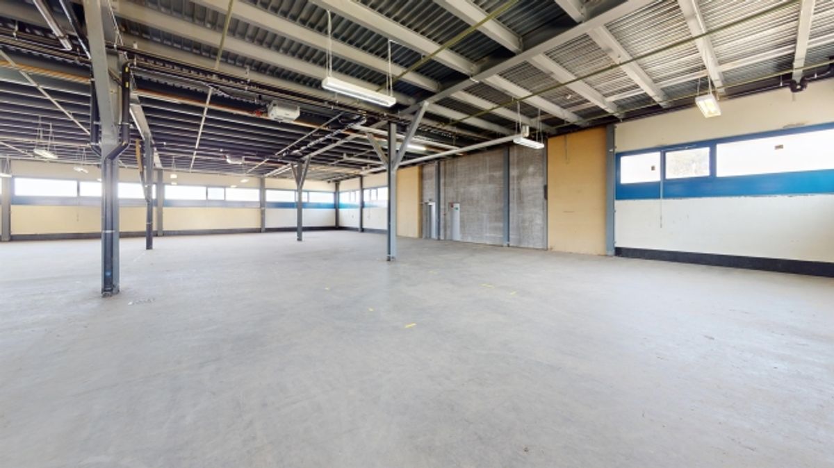 Grosszügige Lagerfläche (ca. 830 m2) im 2. Obergeschoss - 8