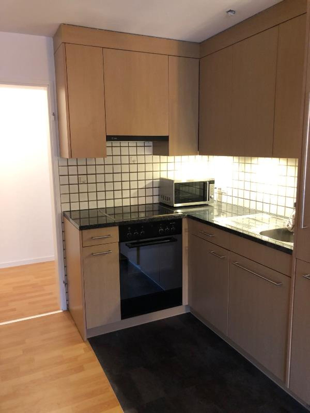 Möbl. WG-Zimmer - 1