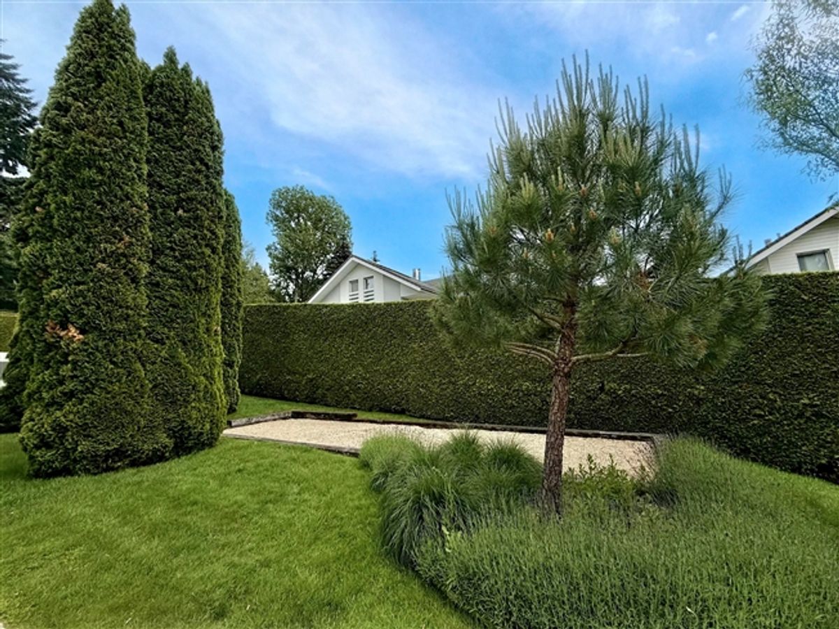 Großes zeitgenössisches Villa von 500m², Pool, ruhig, Aussicht auf den Jura - 3