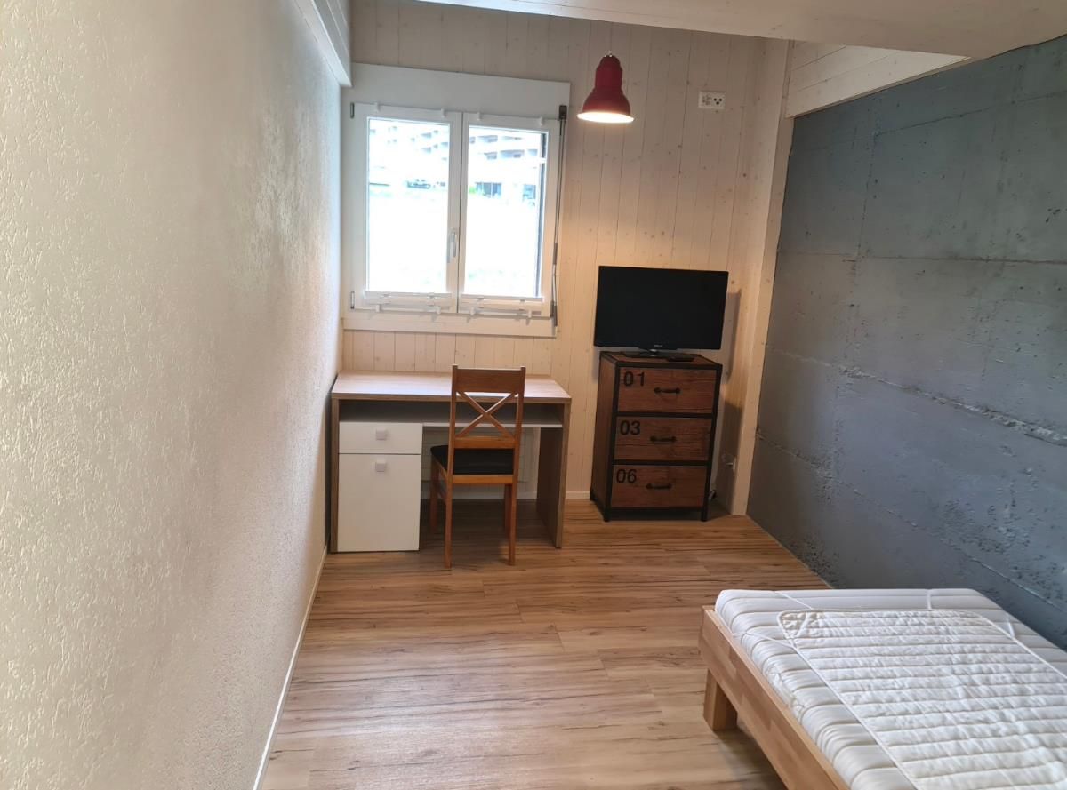 1 Zimmer Wohnung - 1