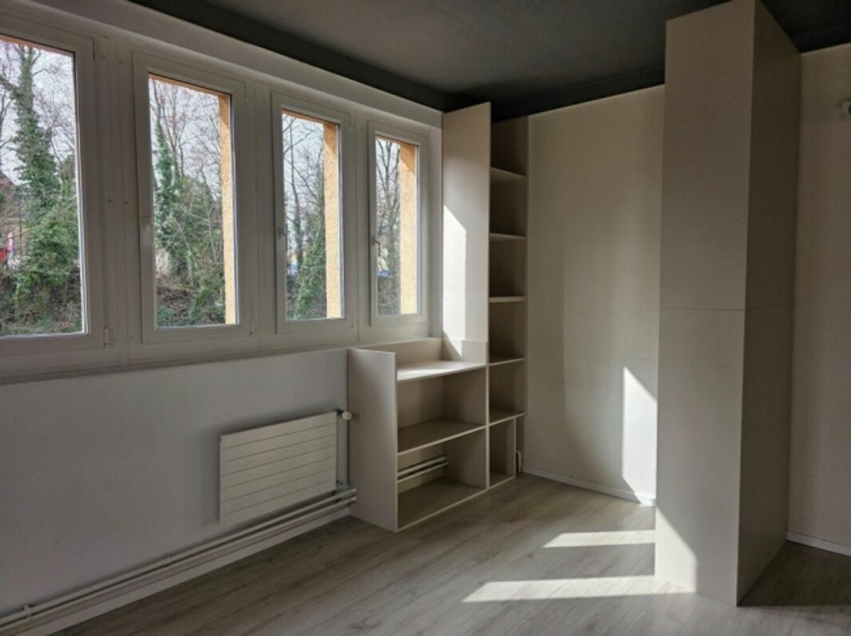 Open space de 62m2 à louer. Quartier du Flon - 4