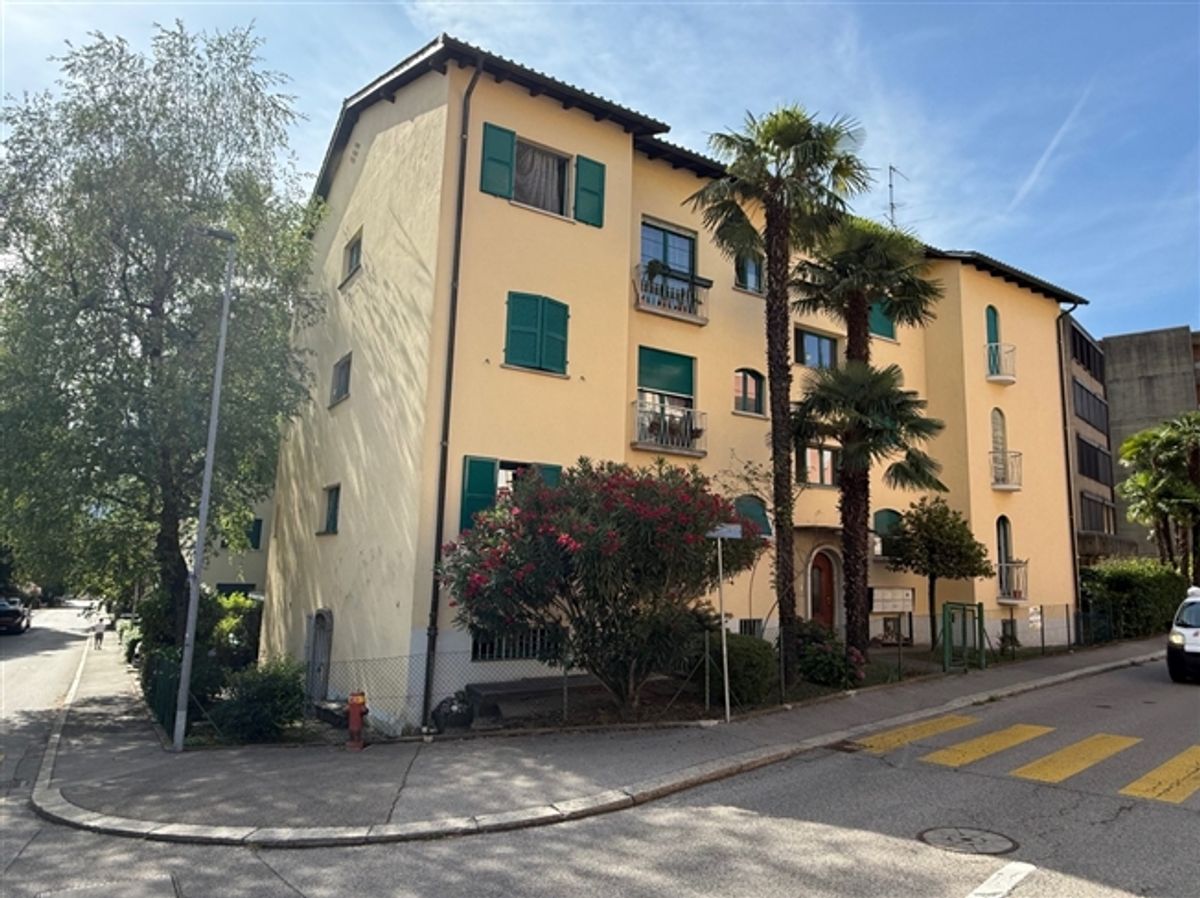 KOMFORTABLE 4-ZIMMER-WOHNUNG IN RUHIGER LAGE - 0
