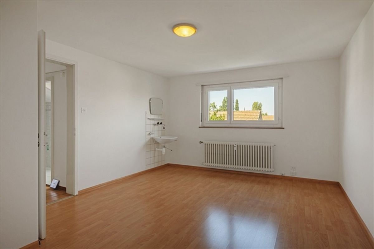 Charmantes Studio / Büro im Dachgeschoss zu vermieten – 22 m² – ab 01.08.2026 - 1