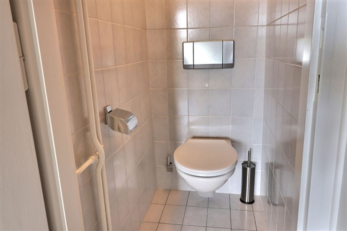 Möblierte 2,5-Zimmer-Wohnung mit Balkon und atemberaubender Aussicht - 11
