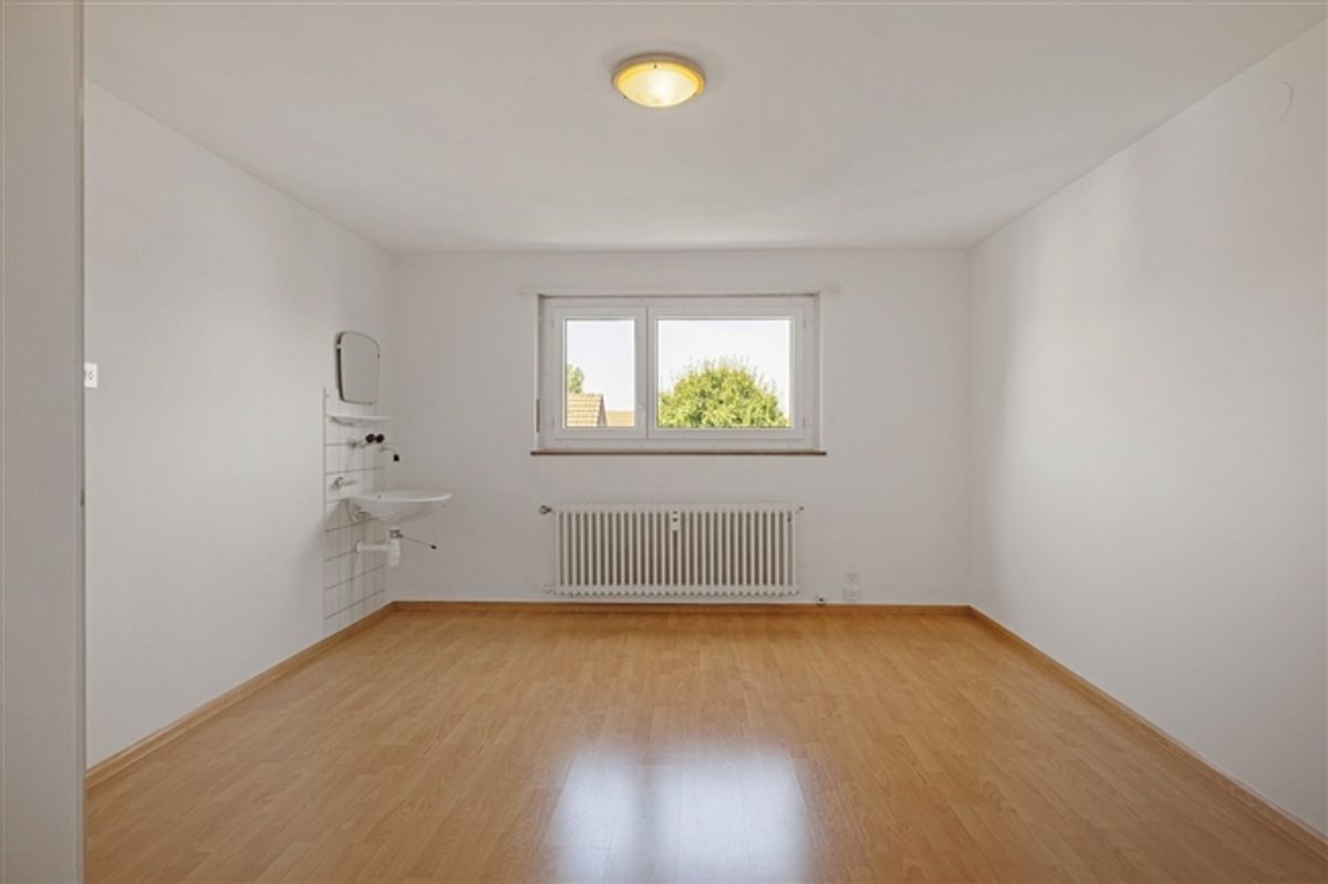 Charmantes Studio / Büro im Dachgeschoss zu vermieten – 22 m² – ab 01.08.2026 - 2
