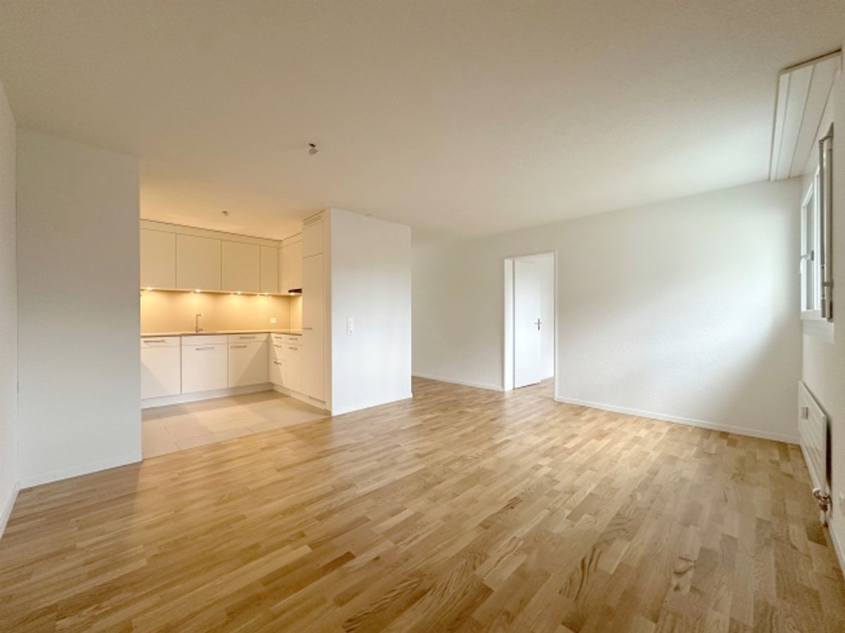 Grosszügige Familienwohnung in grüner Umgebung - 2