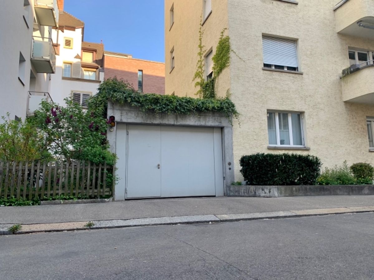Einstellplatz im Kreis 4 - Verena-Conzett-Str. - 1