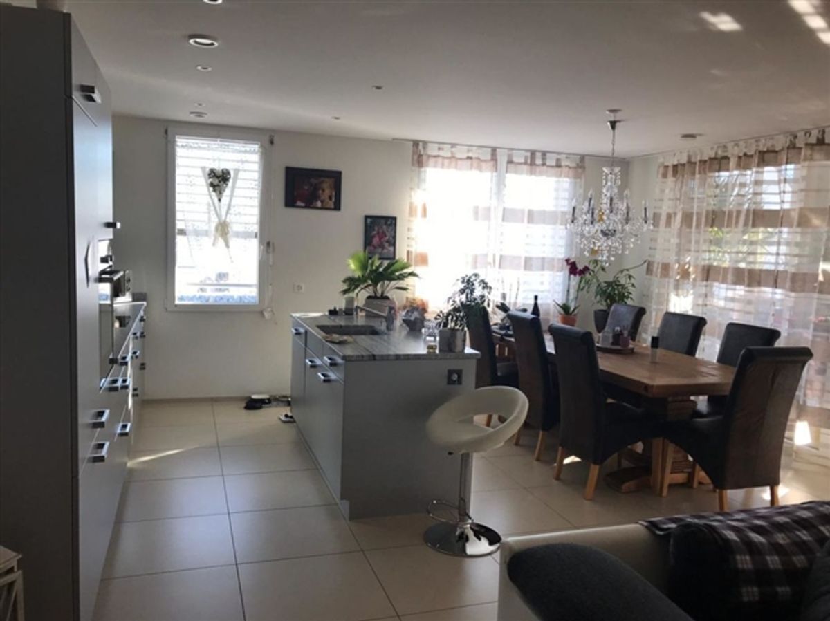 Ansprechende 4.5 Zimmer Wohnung im 1. OG Kopie - 1