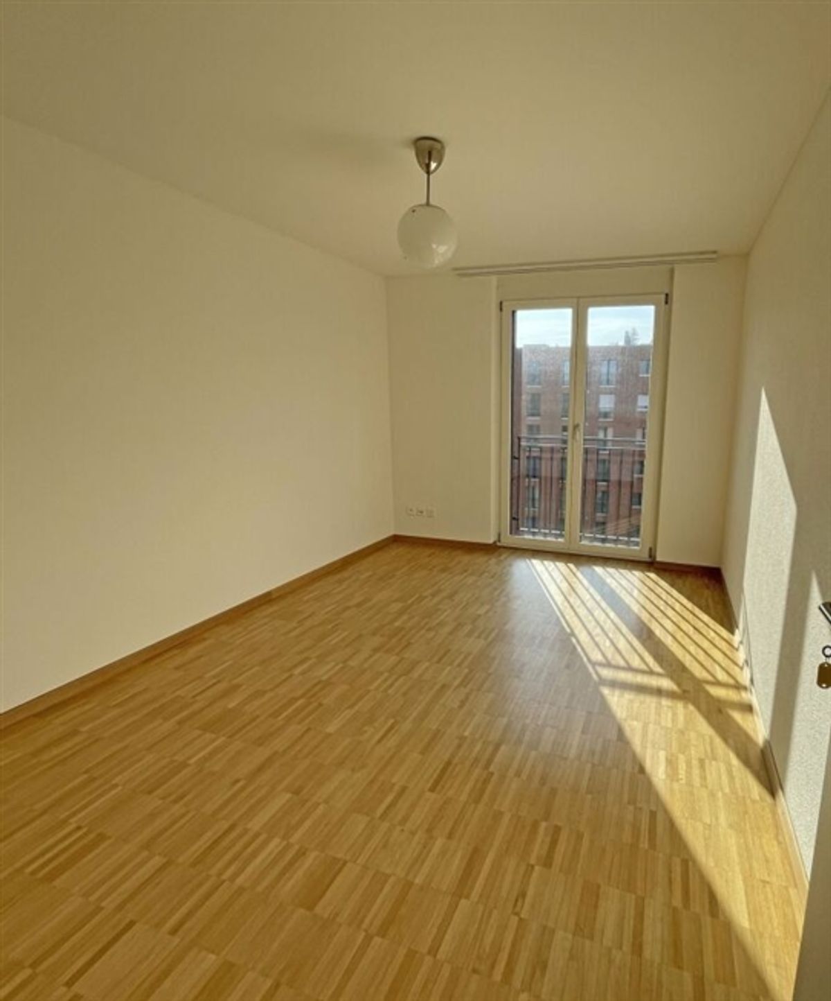 grosszügiges Wohnen an sonniger und ruhiger Stadtlage - 10