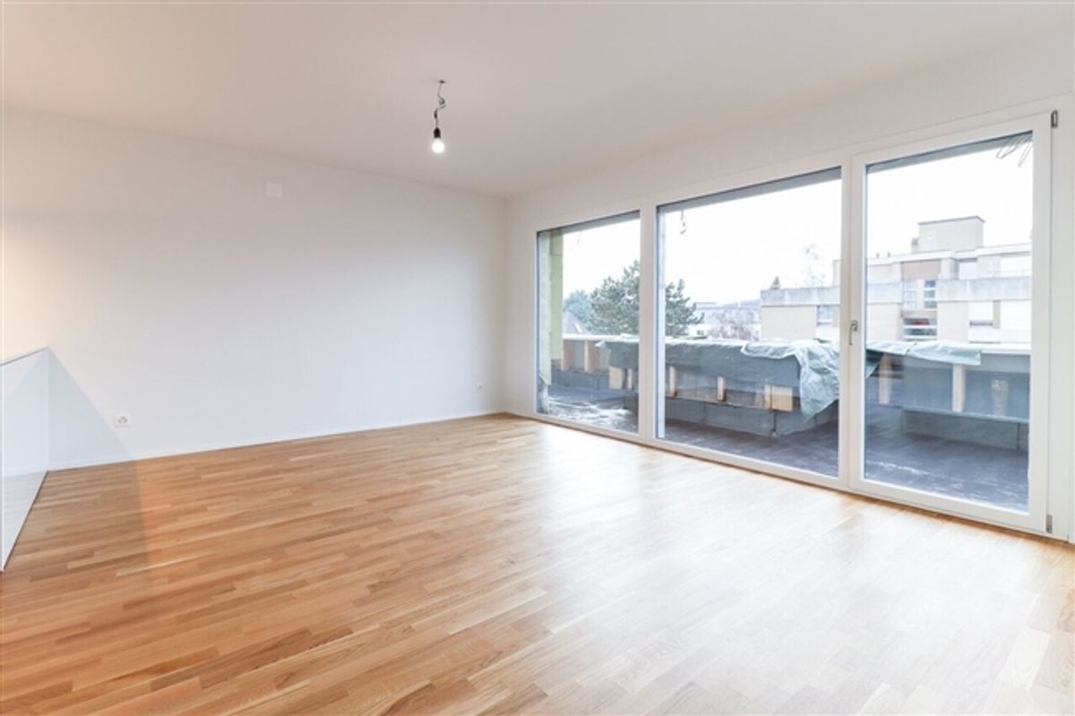 Attraktive Attika-Wohnung im wunderschönen Lindendorf 1 - 3