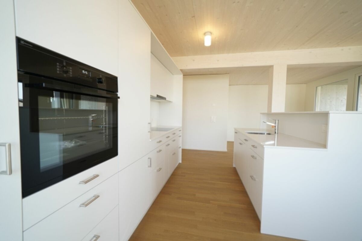 Lichtdurchflutete Maisonettewohnung mit grosszügigem Grundriss - 1