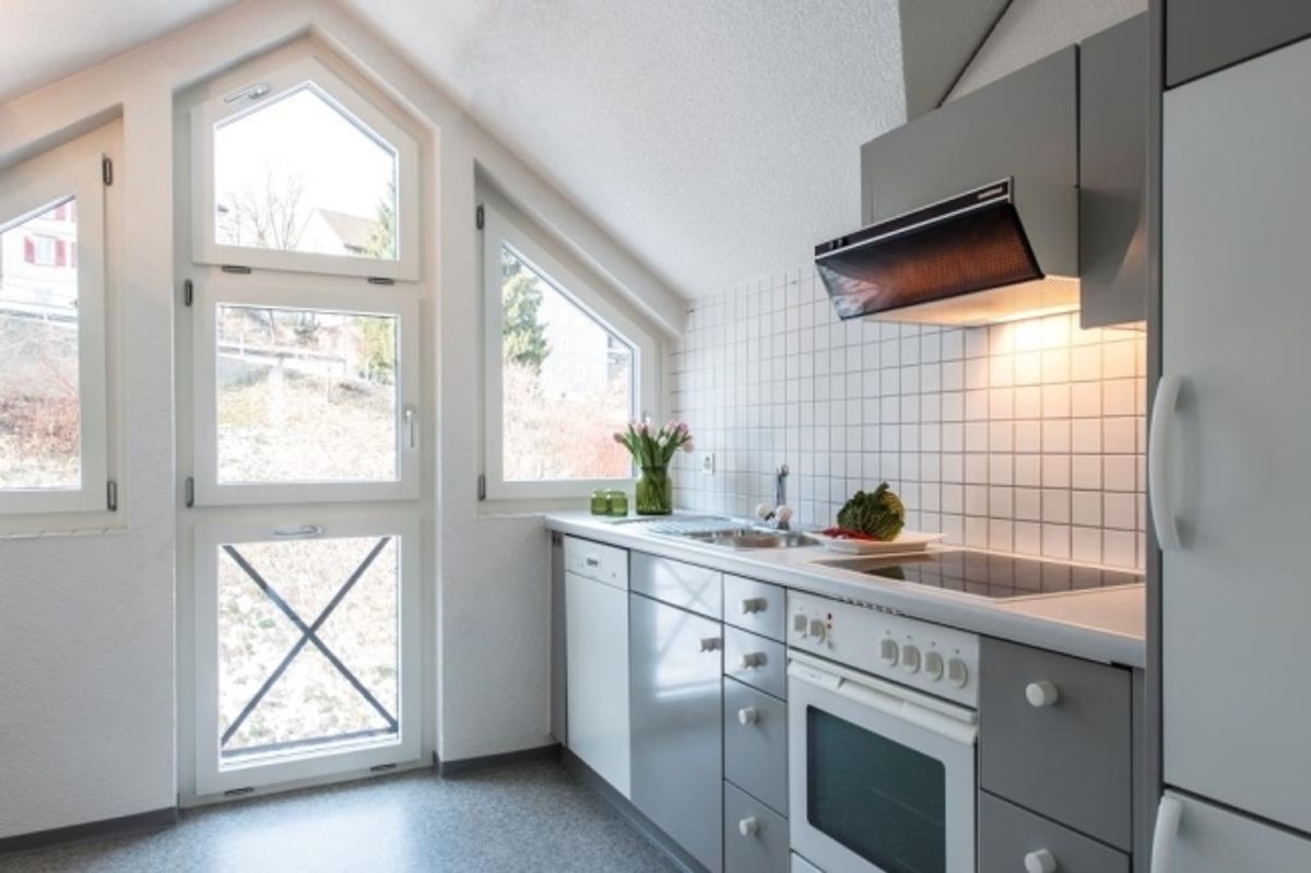 Charmante Dachwohnung sucht Sie! - 1
