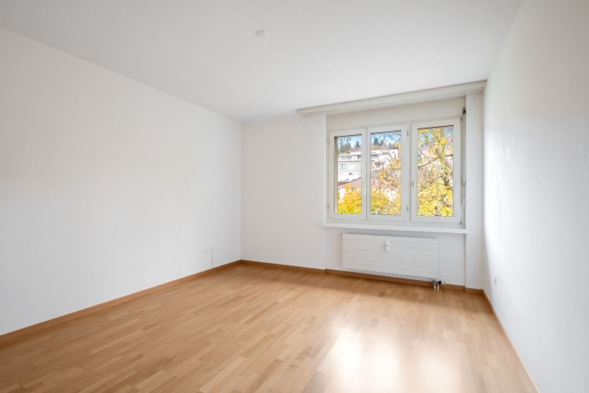 Wohnung an sonniger Lage mit Gartensitzplatz - befristet bis 30.06.2027! - 2