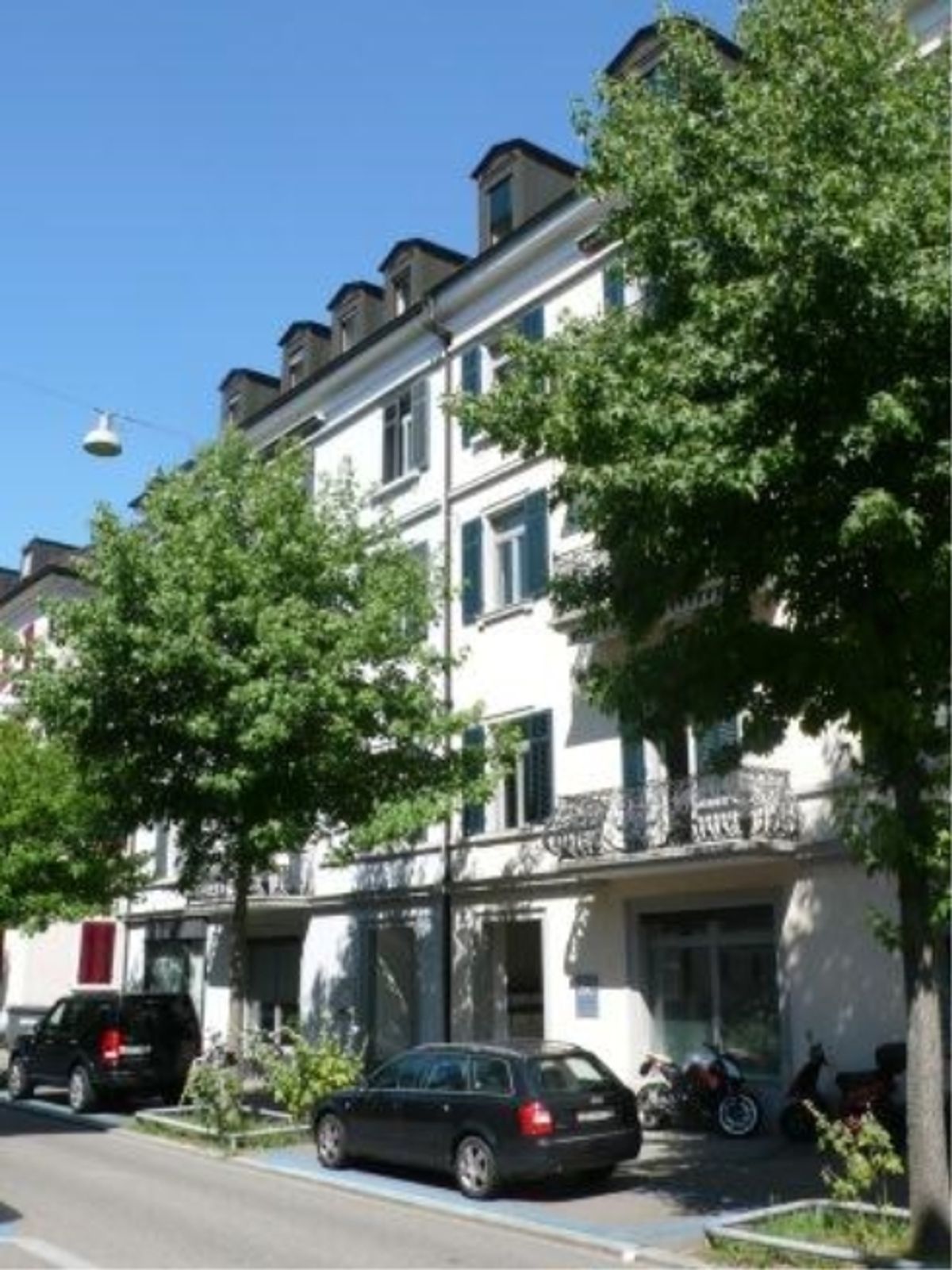 Saniert - charmant - grosszügig - mitten in Zürich! - 1