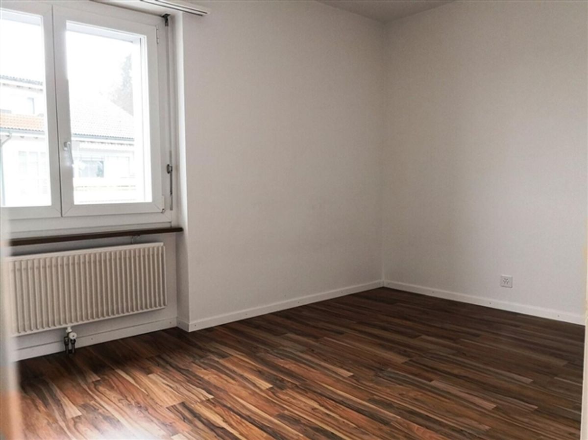 Attraktive 3.5 Zimmerwohnung mit Pool zur Mitbenutzung - 4