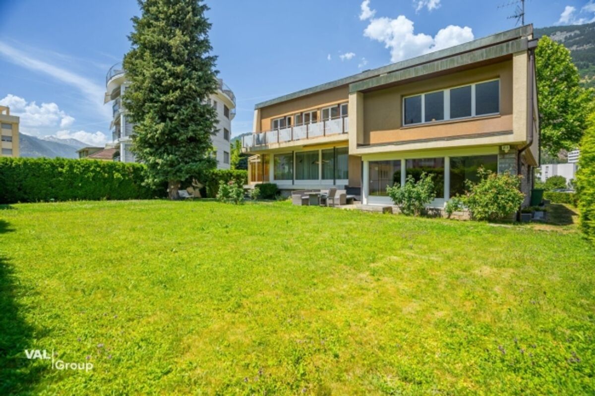 Seltene Gelegenheit viel Raum, grosser Garten, zentrale Lage mit Gewerbeoption - 4