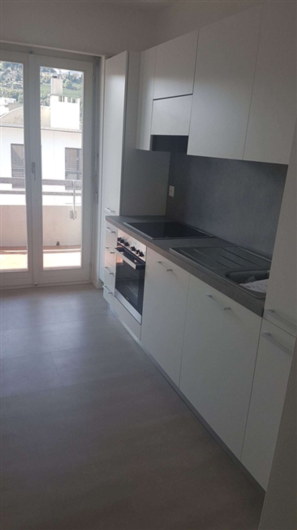 LETZTE 3.5-ZIMMER-WOHNUNG IN DER NÄHE VON ALLEN KOMFORTEN - 3