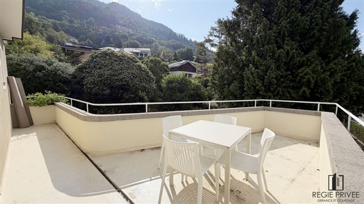 2.5-Zimmer-Wohnung möbliert mit Seeblick - 1