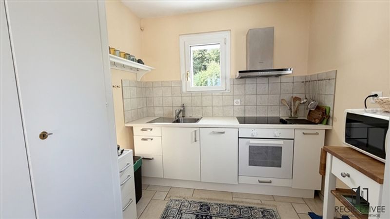 2.5-Zimmer-Wohnung möbliert mit Seeblick - 8