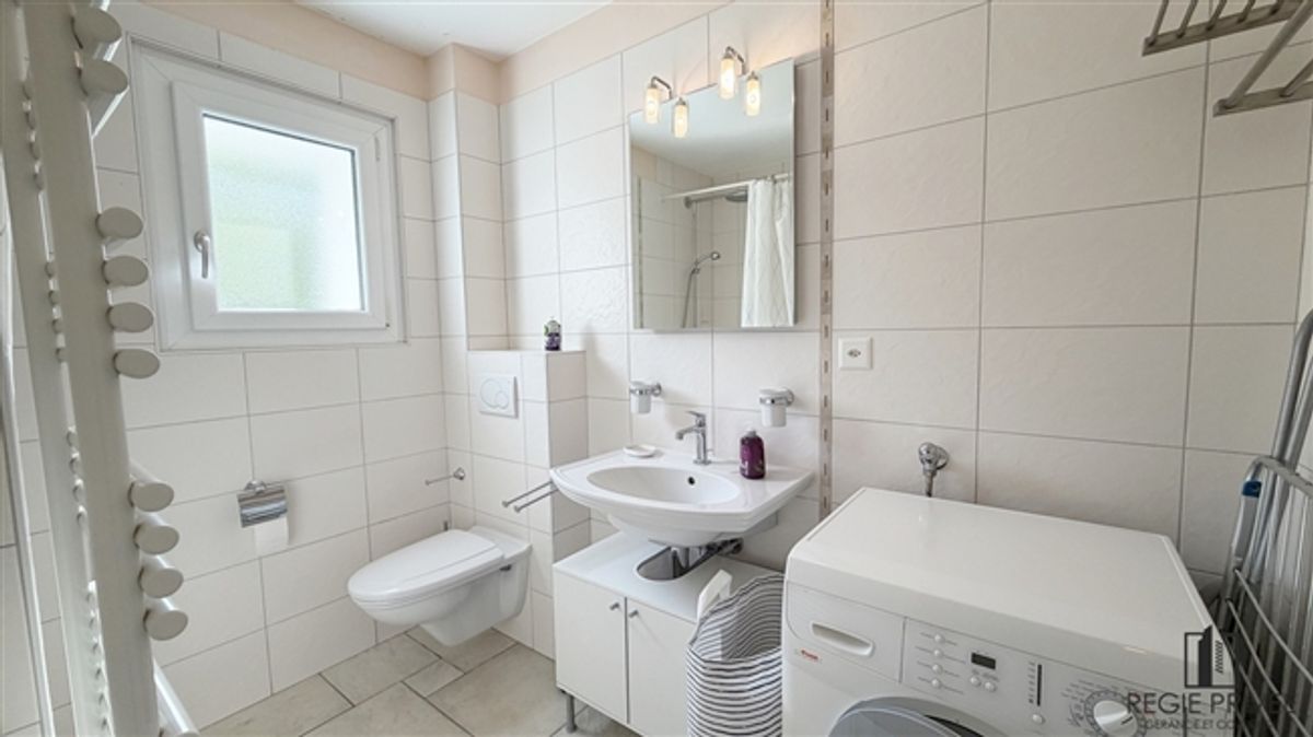 2.5-Zimmer-Wohnung möbliert mit Seeblick - 8