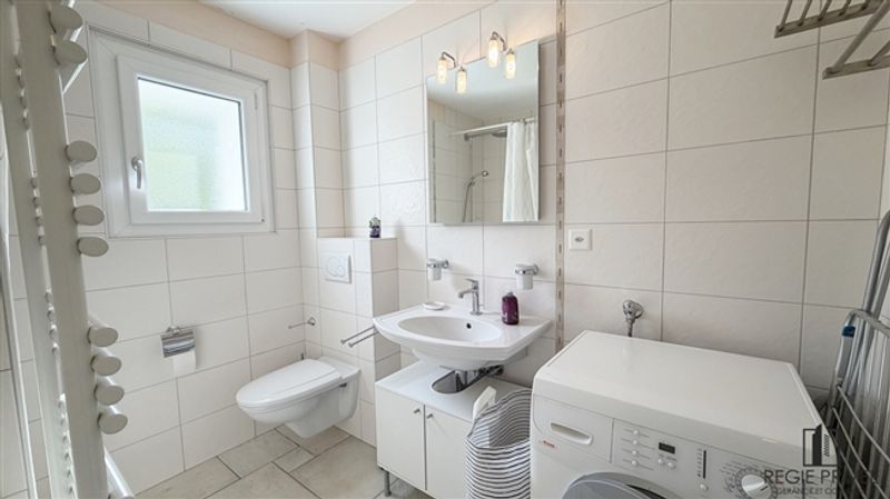 2.5-Zimmer-Wohnung möbliert mit Seeblick - 9