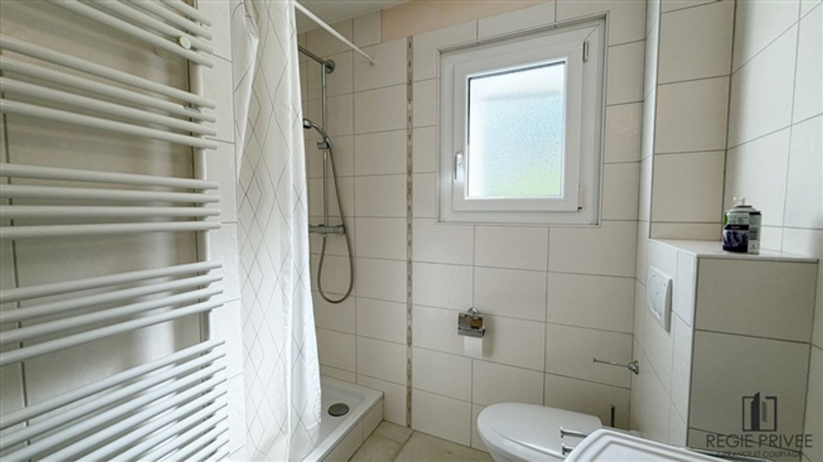 2.5-Zimmer-Wohnung möbliert mit Seeblick - 9