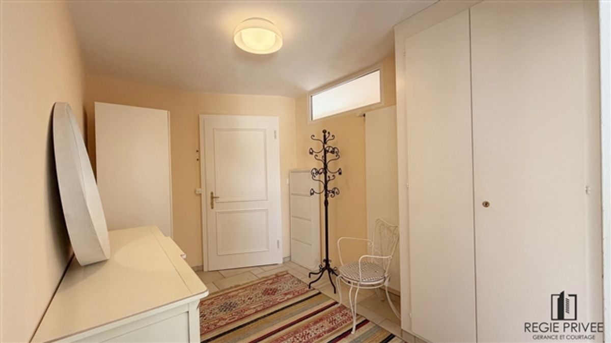 2.5-Zimmer-Wohnung möbliert mit Seeblick - 10