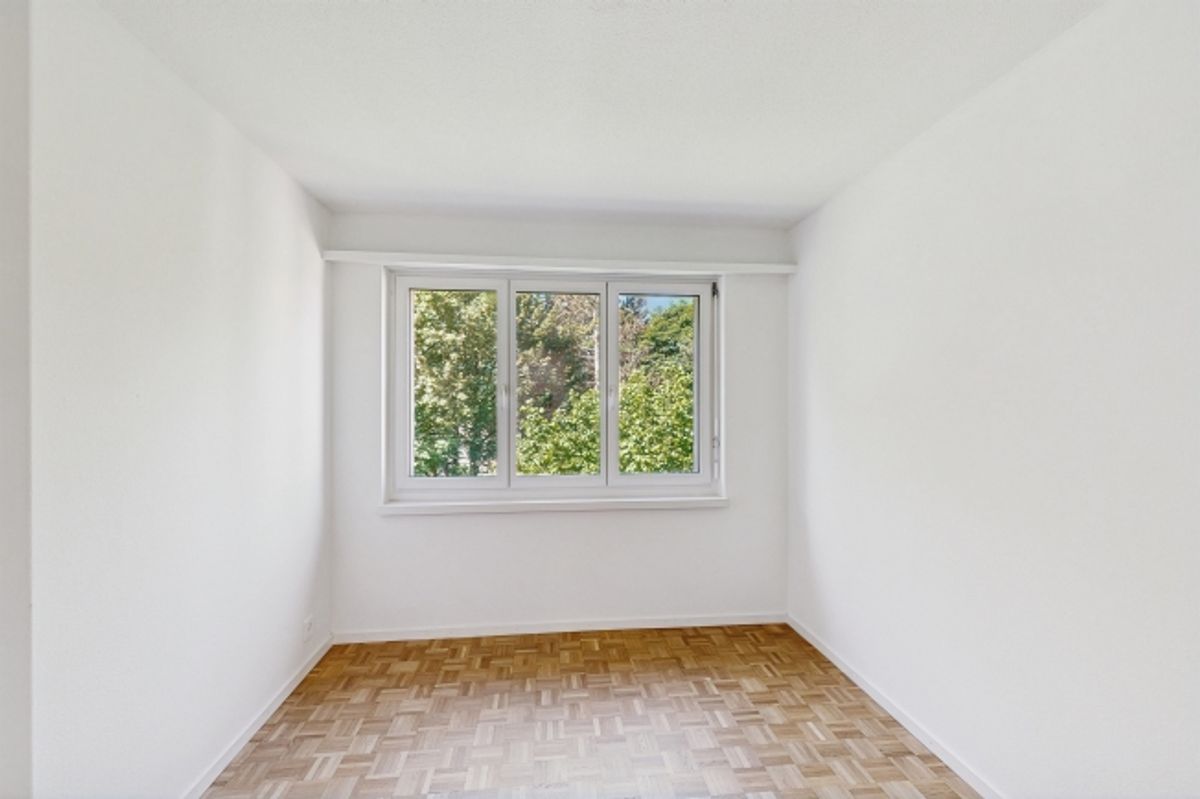 Modern wohnen in Schwerzenbach – frisch saniert & bestens angebunden! - 4