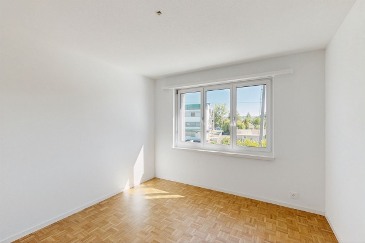 Modern wohnen in Schwerzenbach – frisch saniert & bestens angebunden! - 10
