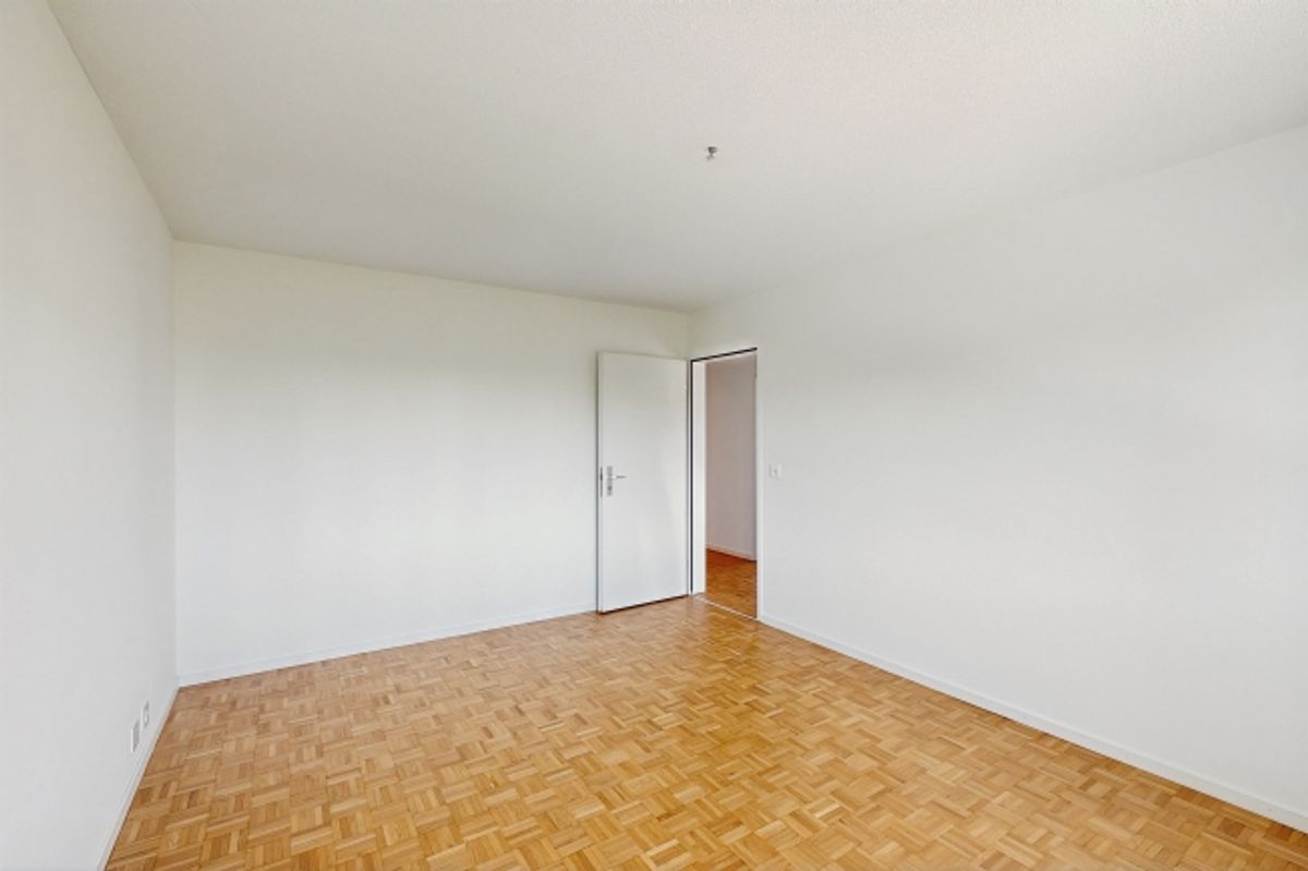 Modern wohnen in Schwerzenbach – frisch saniert & bestens angebunden! - 6