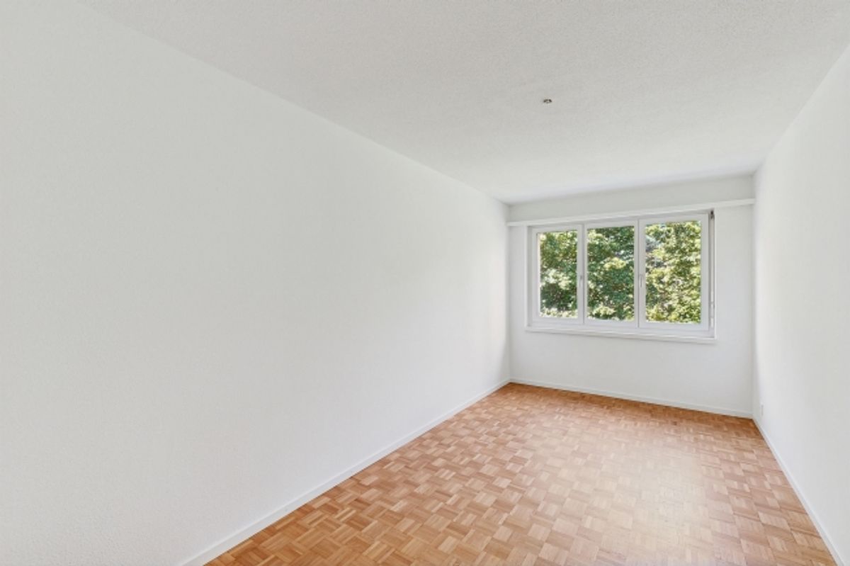Modern wohnen in Schwerzenbach – frisch saniert & bestens angebunden! - 7