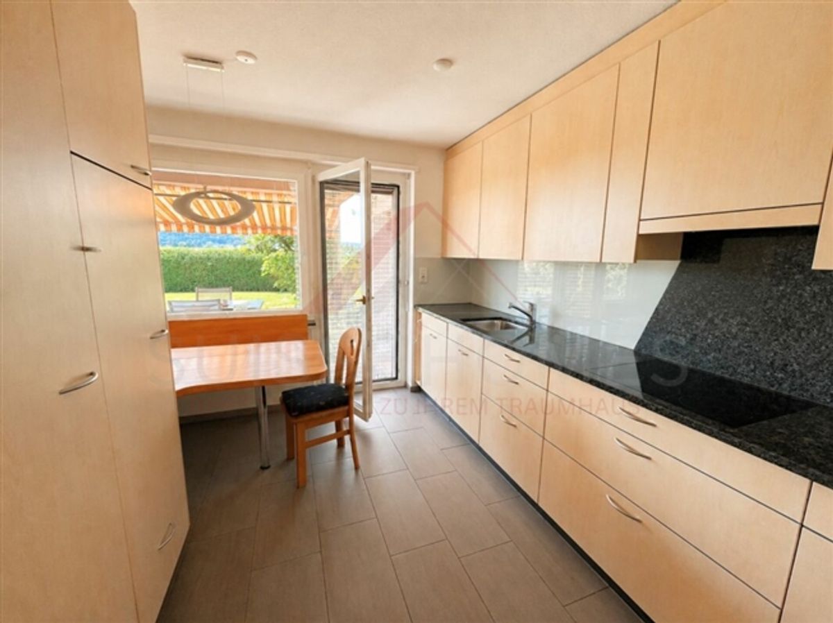 Charmantes 5.5-Zimmer-Einfamilienhaus mit Alpenblick, grossem Garten und Ausbaupotenzial in Stetten AG - 5