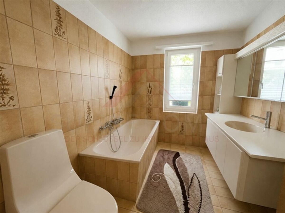 Charmantes 5.5-Zimmer-Einfamilienhaus mit Alpenblick, grossem Garten und Ausbaupotenzial in Stetten AG - 7