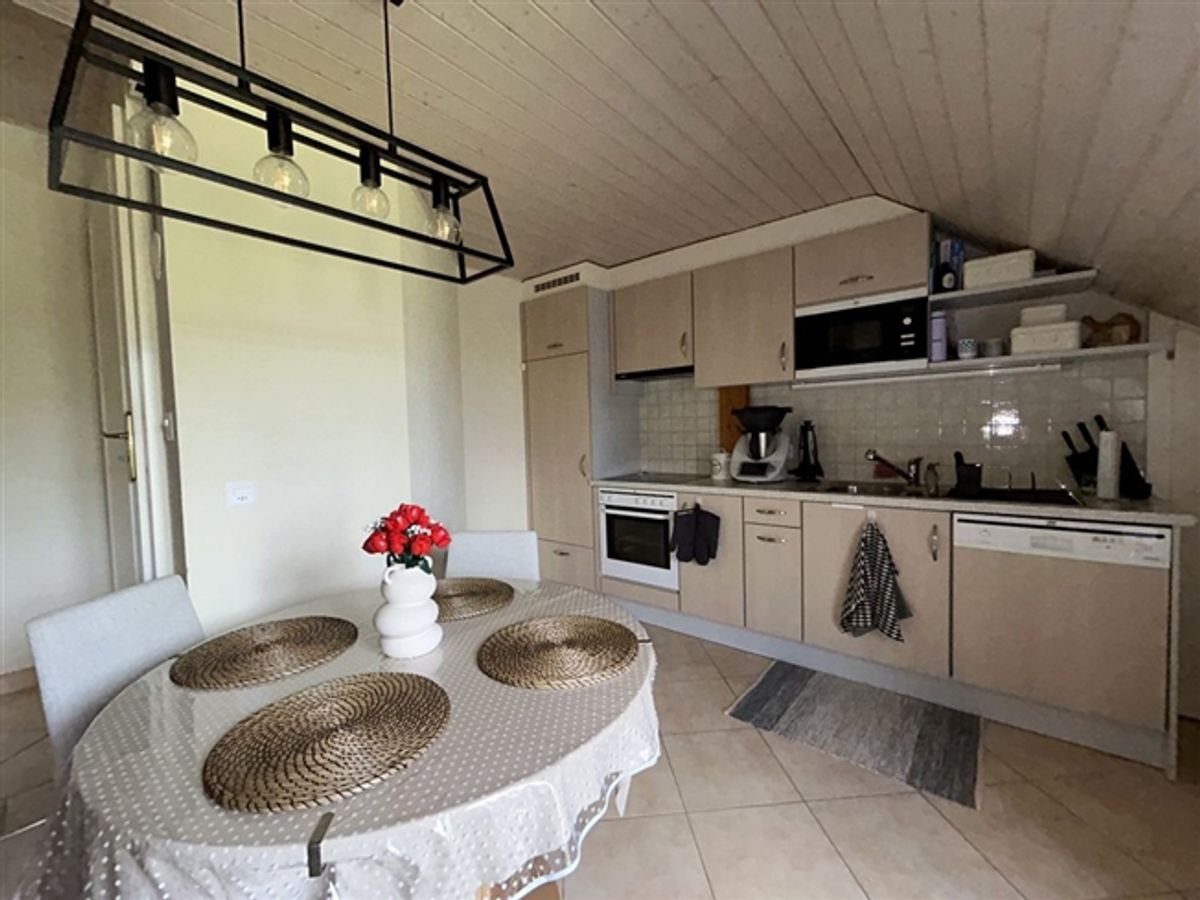 Zu vermieten Charming 2-Zimmer-Wohnung auf dem Dachboden in Échichens - 0