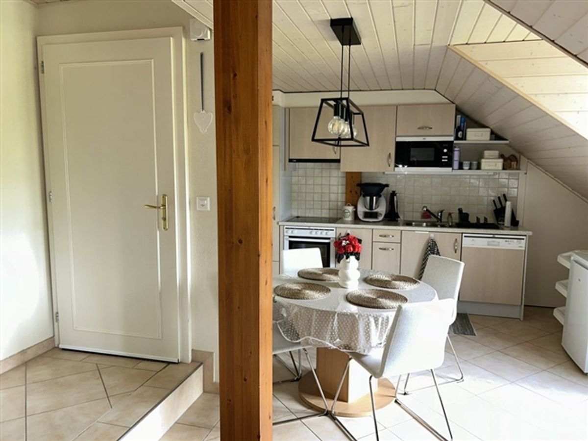 Zu vermieten Charming 2-Zimmer-Wohnung auf dem Dachboden in Échichens - 1