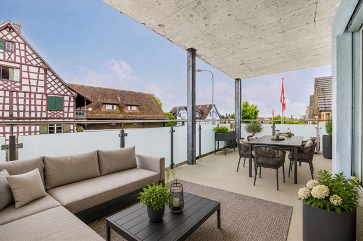 4.5-ZIMMER-WOHNUNG IM 1. OG  MIT GROSSZÜGIGER, GEDECKTER TERRASSE IN SEENÄHE - 2