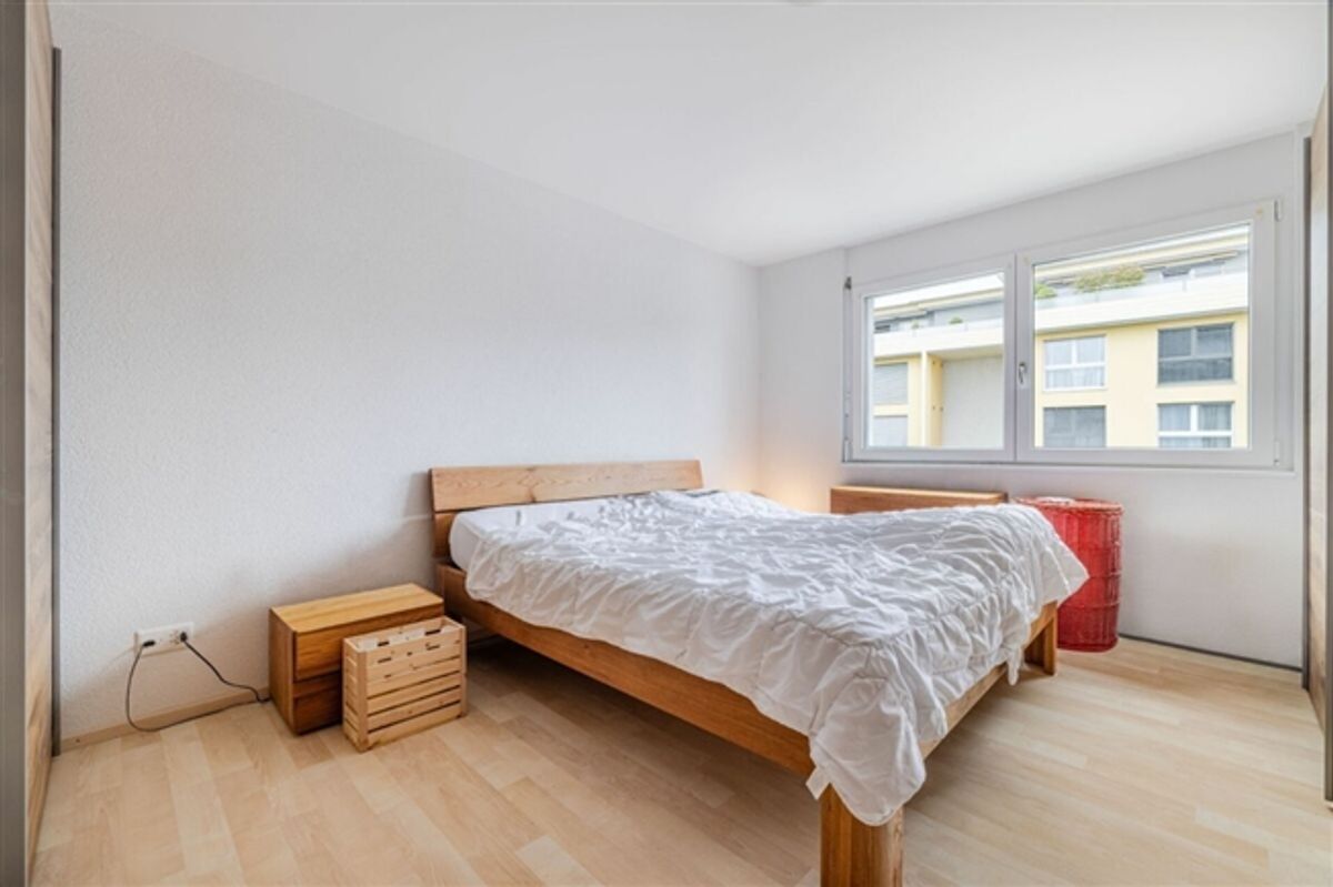 4.5-ZIMMER-WOHNUNG IM 1. OG  MIT GROSSZÜGIGER, GEDECKTER TERRASSE IN SEENÄHE - 4
