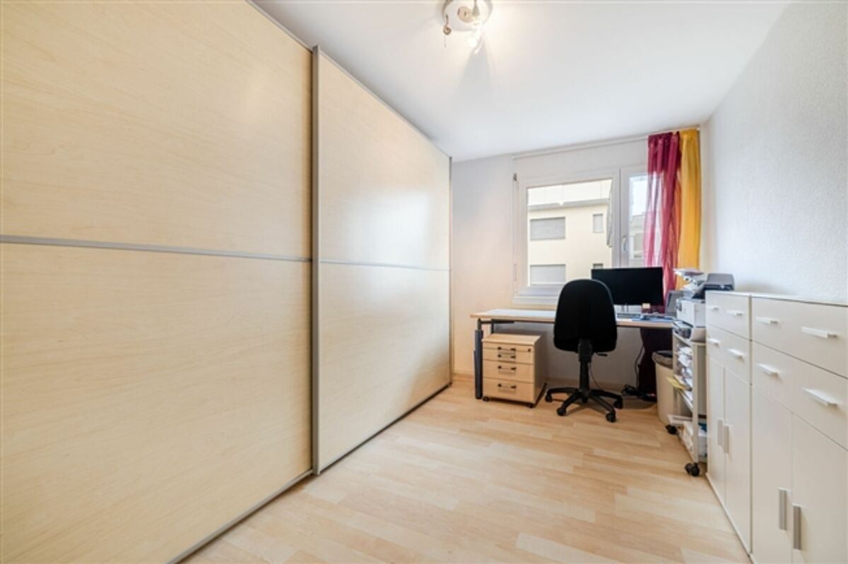 4.5-ZIMMER-WOHNUNG IM 1. OG  MIT GROSSZÜGIGER, GEDECKTER TERRASSE IN SEENÄHE - 6