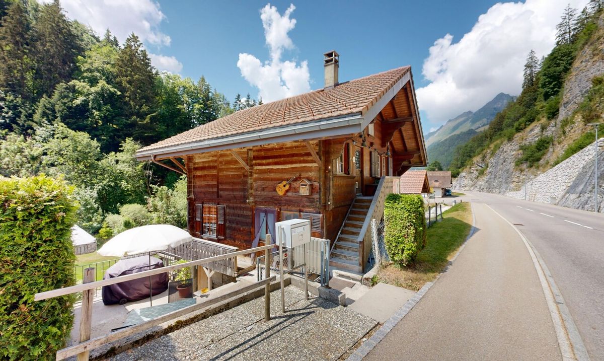 Ein Chalet voller Charme inmitten einer grünen Oase - 0