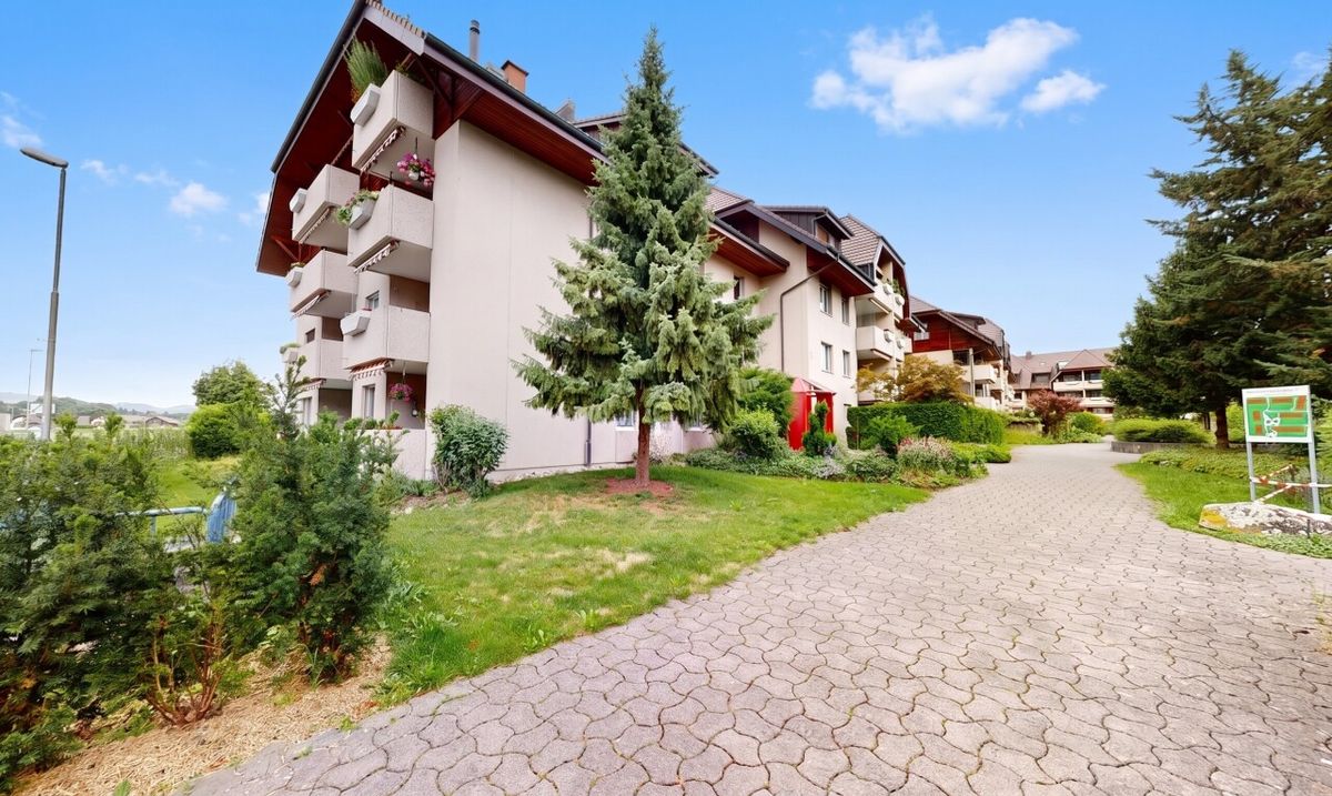 3.5 Zimmer Maisonette mit zusätzlicher Galerie, Balkonen und Weitsicht - 0